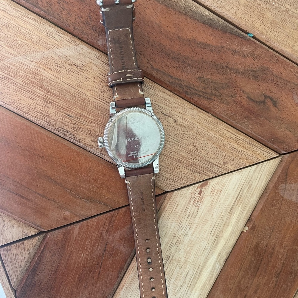 Burberry watch with brown leather band - Picture 3 of 3